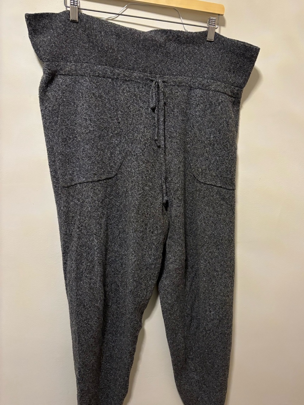 Grey speckled sweatpants